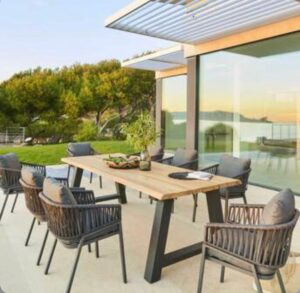 Table de jardin Iruya Teck & Graphite 8 places - Aluminium, Teck certifié FSC®