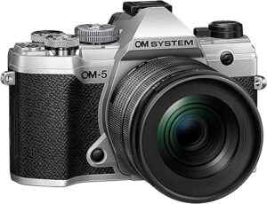 Appareil photo Micro Four Thirds OM SYSTEM OM-5 avec objectif M.Zuiko Digital ED 12-45mm PRO, capteur Live MOS de 20 mégapixels, stabilisation d'image sur 5 axes optimisée,...