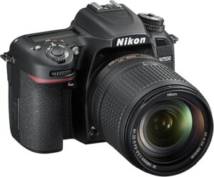 Nikon D7500 Appareil Photo Reflex numérique, 20,9 mégapixels, SD 8 Go 200 x Premium Lexar